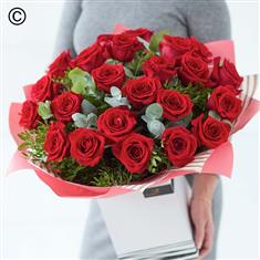 Extra Large Valentine&#39;s Red Rose Hand-tied